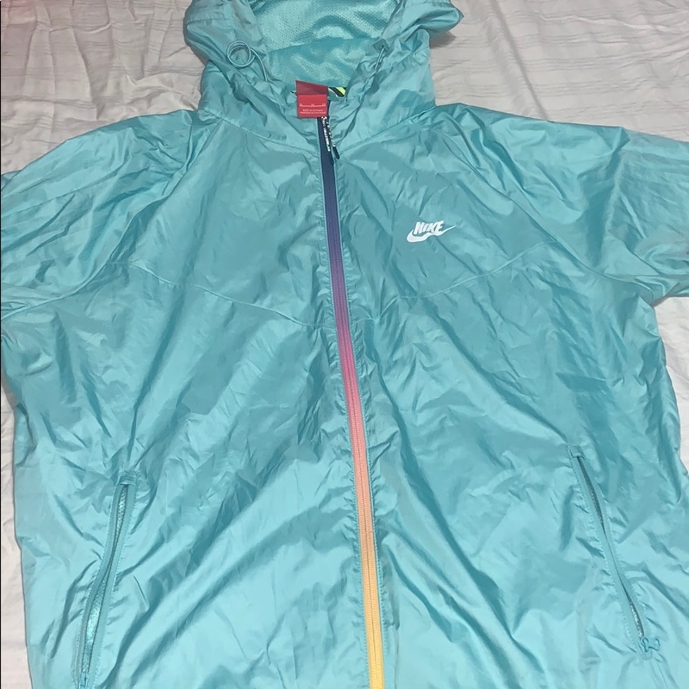 Nike windbreaker